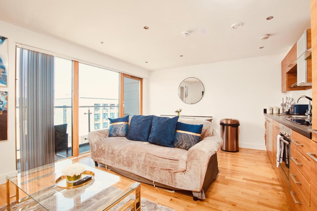 King Deluxe City Apt Large Space& Free Parking! No Balcony Leeds  Esterno foto
