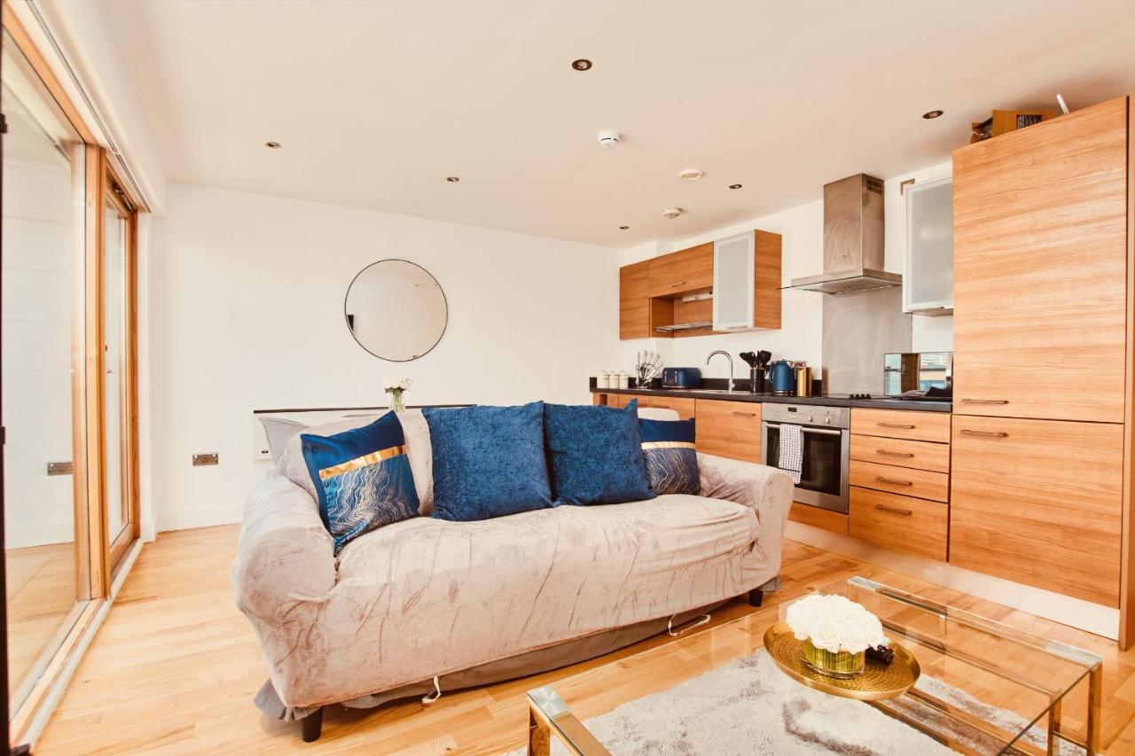 King Deluxe City Apt Large Space& Free Parking! No Balcony Leeds  Esterno foto