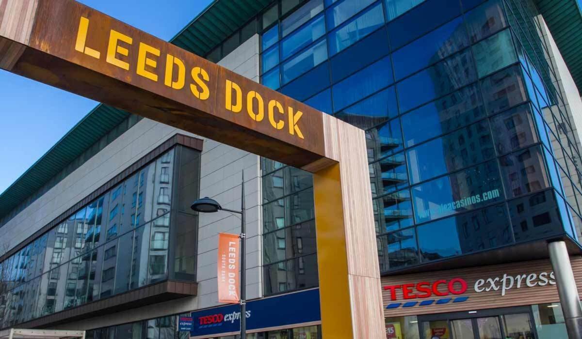 King Deluxe City Apt Large Space& Free Parking! No Balcony Leeds  Esterno foto