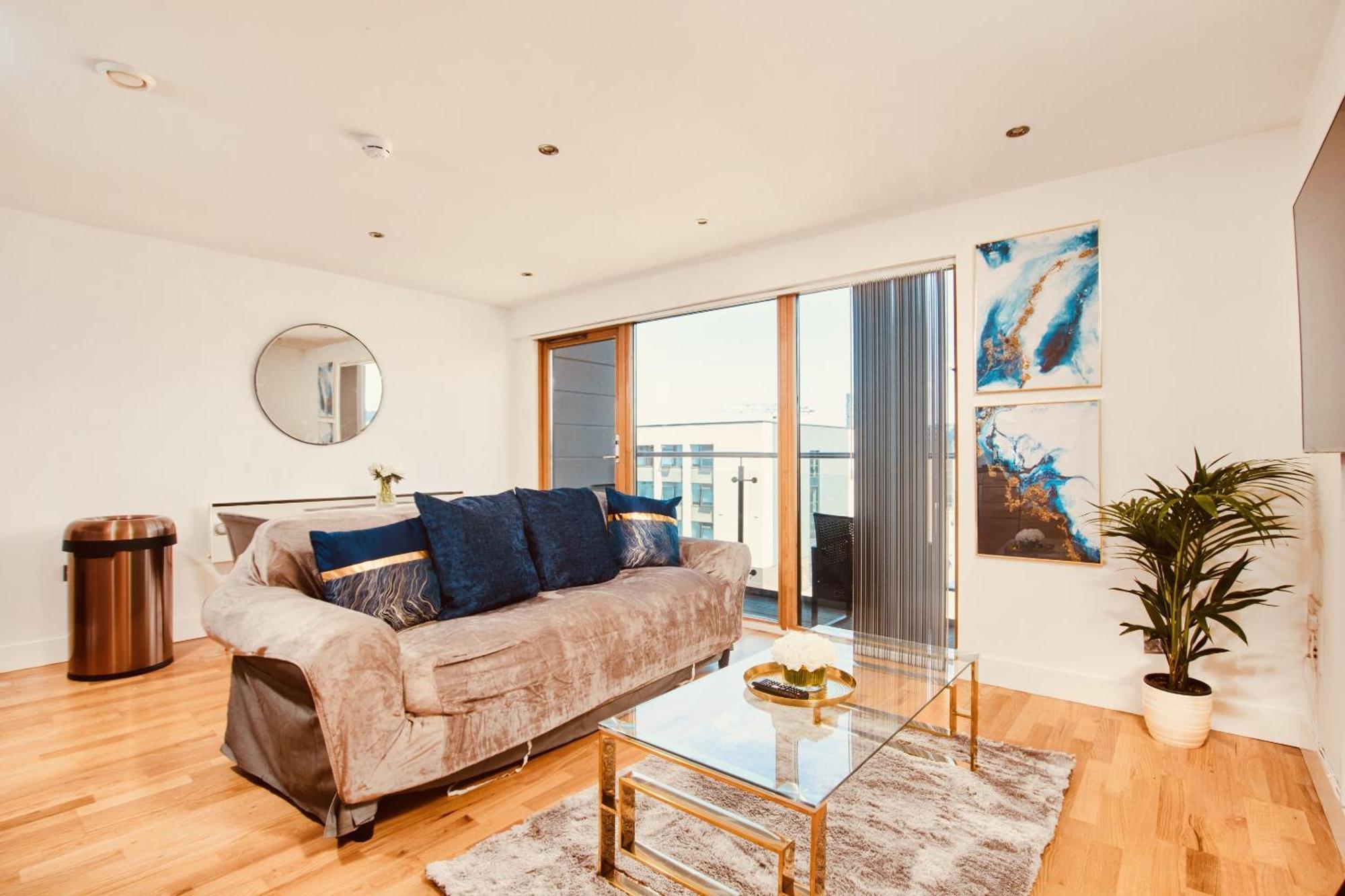 King Deluxe City Apt Large Space& Free Parking! No Balcony Leeds  Esterno foto